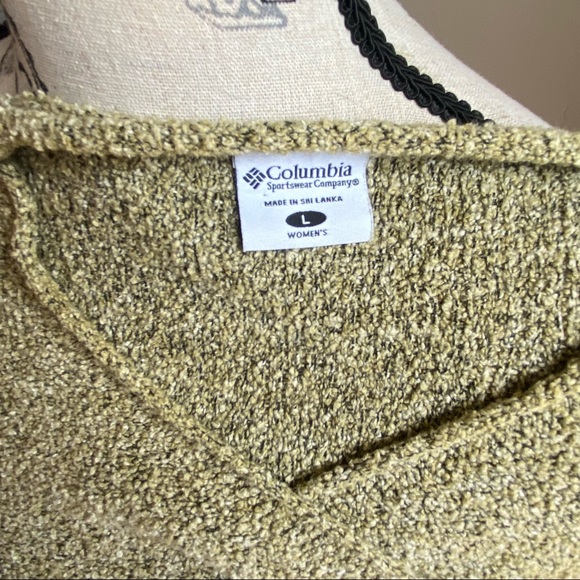 Columbia Rolled V-Neck long sleeve Nubby boucle Kn - Picture 3 of 7